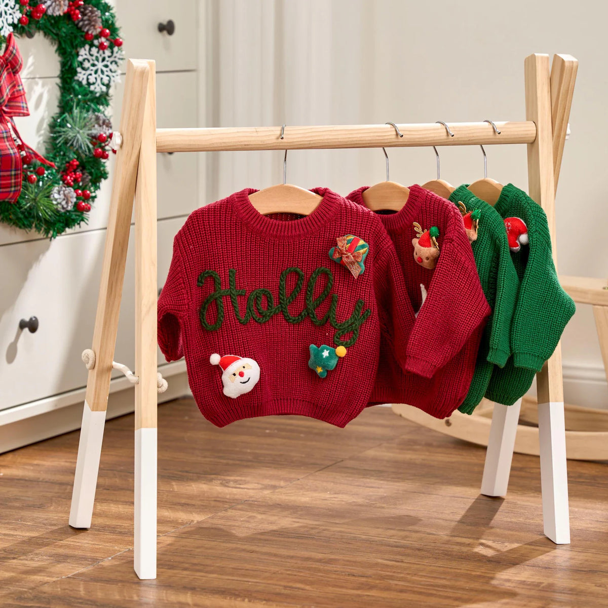Dinky Christmas Sweatshirt in Red